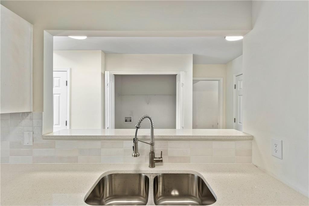 4105 Ravenwood Court #3, Union City, Georgia image 19
