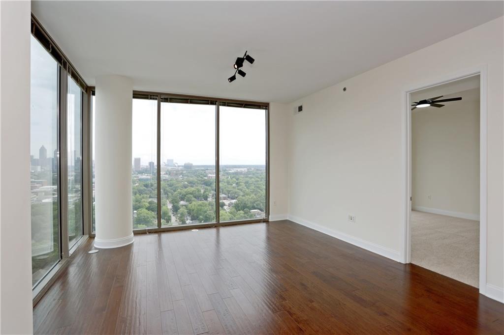 270 17th Street NW 2801