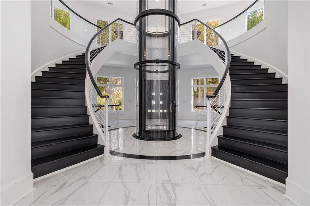 1050 Bedford Gardens Drive