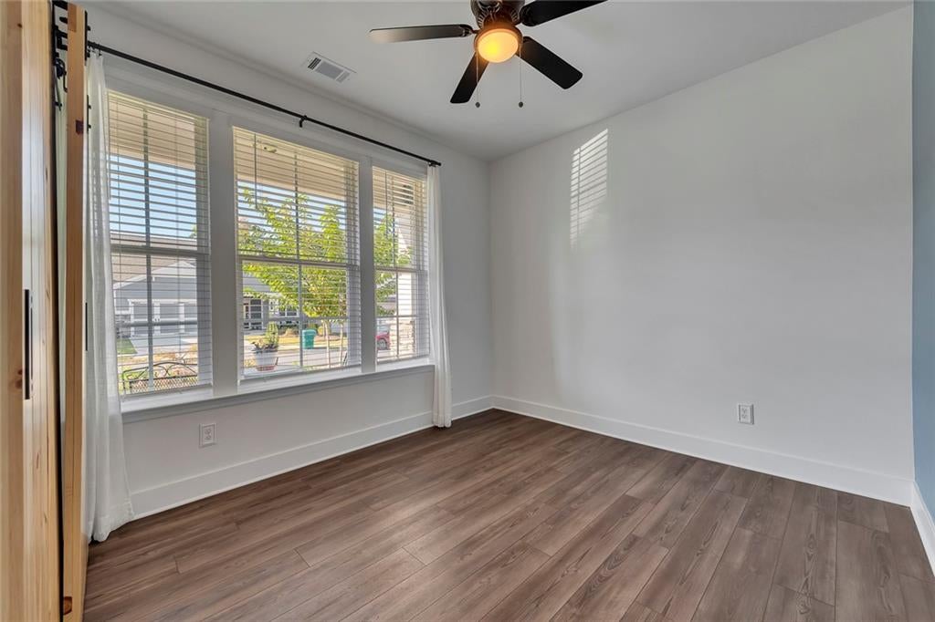 196 Hickory Bluffs Parkway
