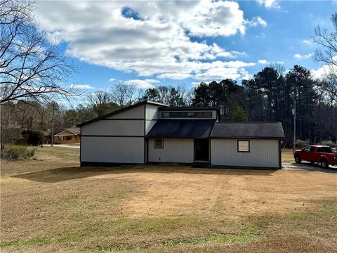 A home in Douglasville