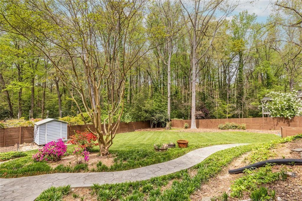 3360 Embry Hills Drive