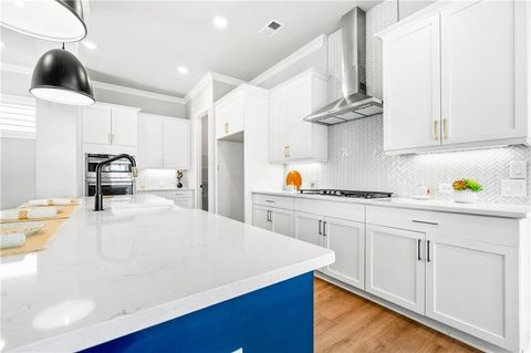 Homes For Sale - 1562 Harvest Park Lane<br/> Suwanee, GA 30024