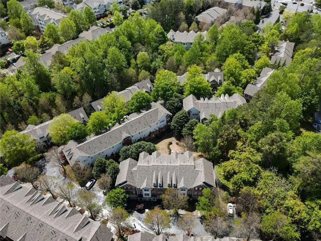 Atlanta, Georgia 30342, United States, 3 Bedrooms Bedrooms, ,3 BathroomsBathrooms,Residential,Active,237858