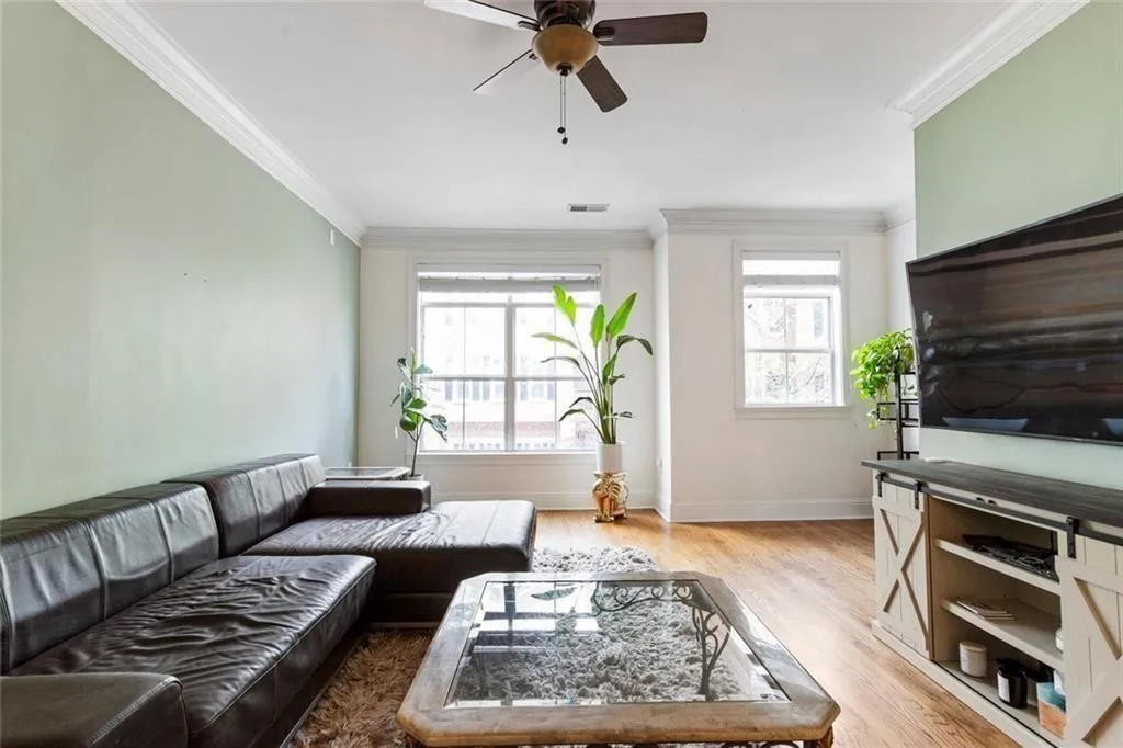 Atlanta, Georgia 30342, United States, 3 Bedrooms Bedrooms, ,3 BathroomsBathrooms,Residential,Active,237858