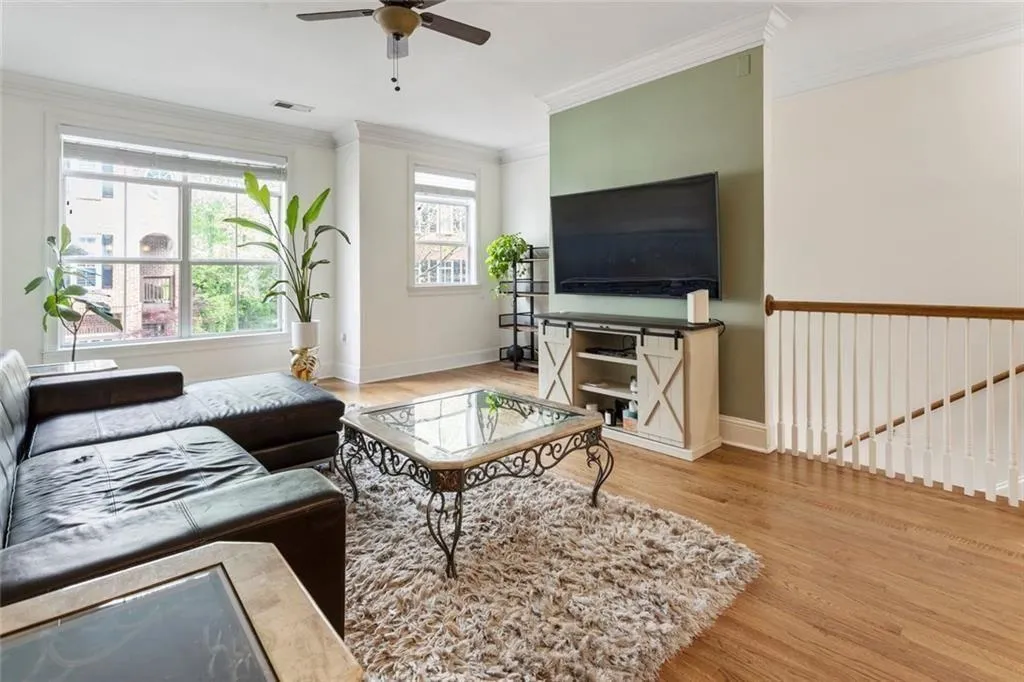 Atlanta, Georgia 30342, United States, 3 Bedrooms Bedrooms, ,3 BathroomsBathrooms,Residential,Active,237858