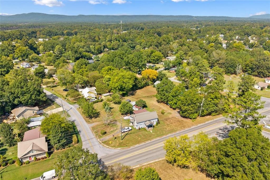 27 Monroe Drive NE