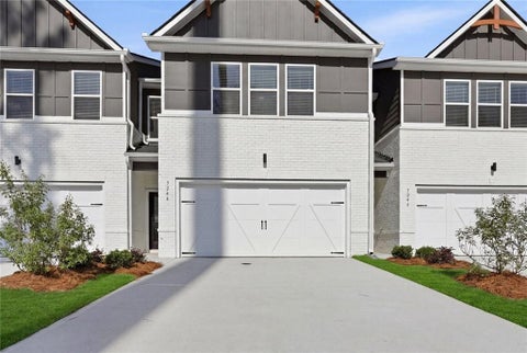 Townhouse For Sale - 3244 Winding Waters Way<br/> Powder Springs, GA 30127