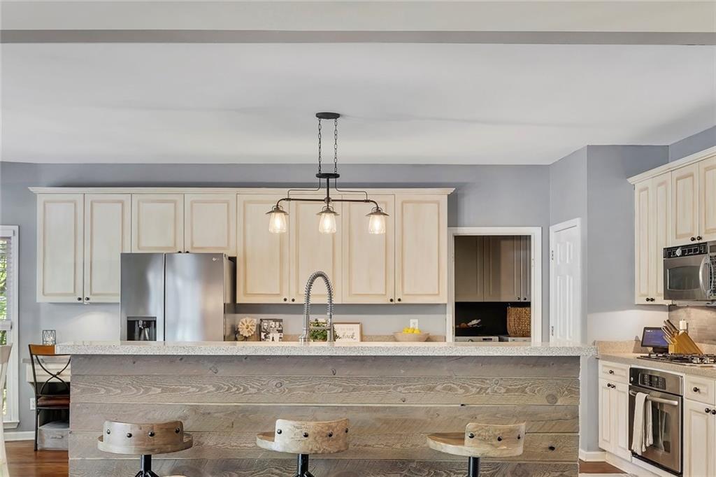 320 Ironhill Trace, Woodstock, Georgia image 18
