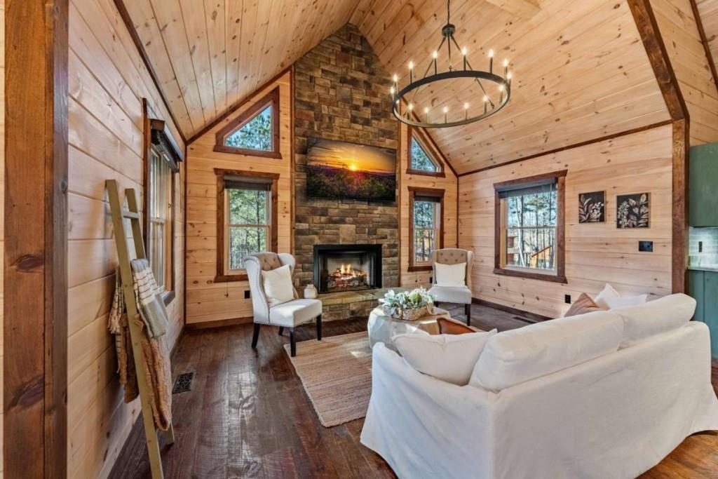 161 Windy Valley Trail