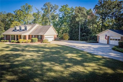 A home in Newnan