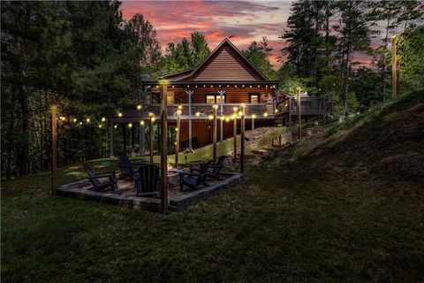 A home in Mineral Bluff