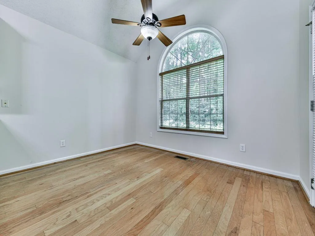 Woodstock, Georgia 30189, United States, 4 Bedrooms Bedrooms, ,3 BathroomsBathrooms,Residential,Active,192153