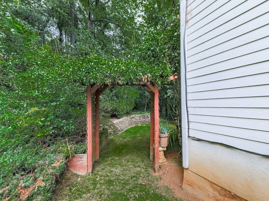 Woodstock, Georgia 30189, United States, 4 Bedrooms Bedrooms, ,3 BathroomsBathrooms,Residential,Active,192153