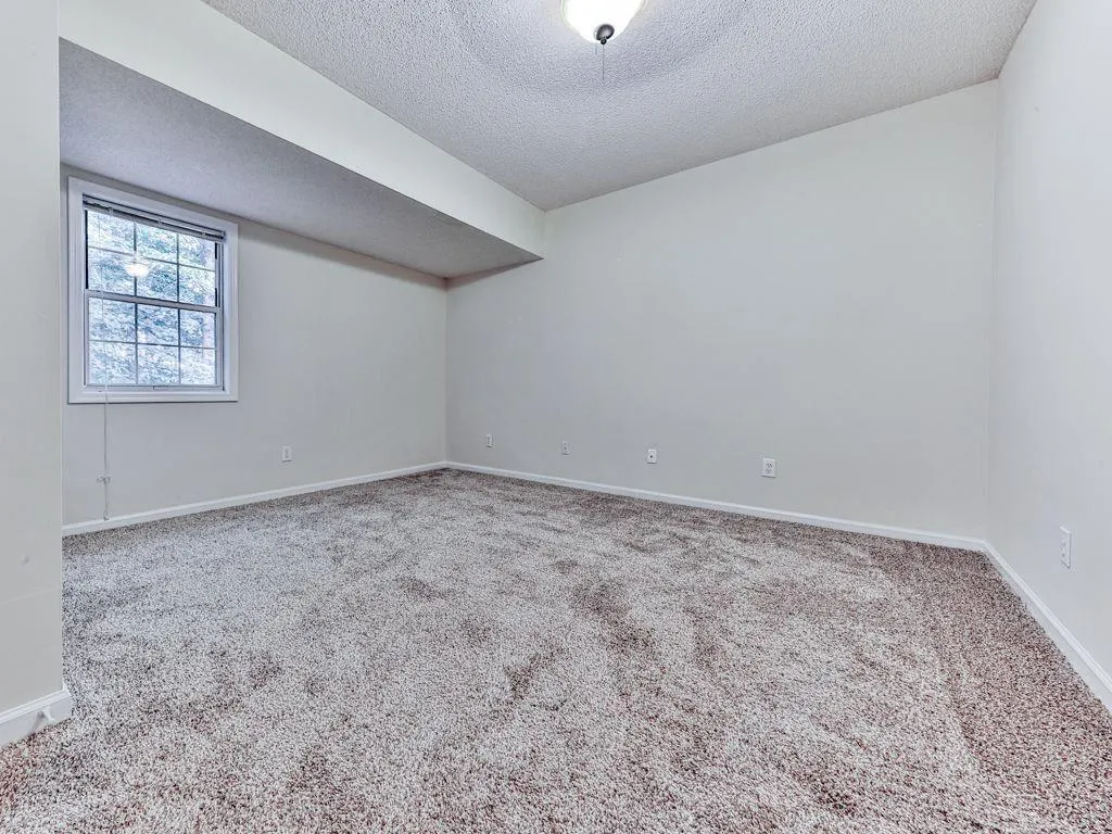 Woodstock, Georgia 30189, United States, 4 Bedrooms Bedrooms, ,3 BathroomsBathrooms,Residential,Active,192153