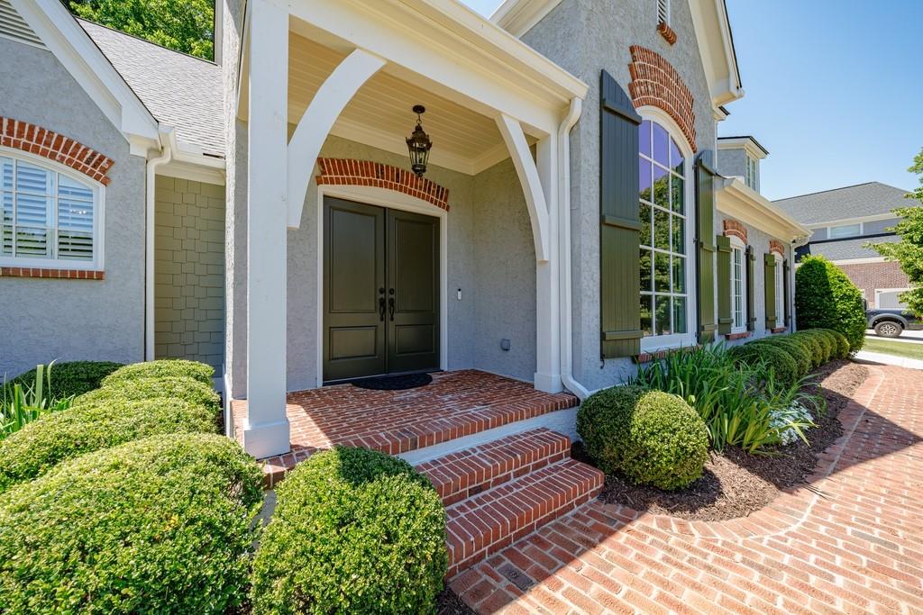 110 Windsor Cove