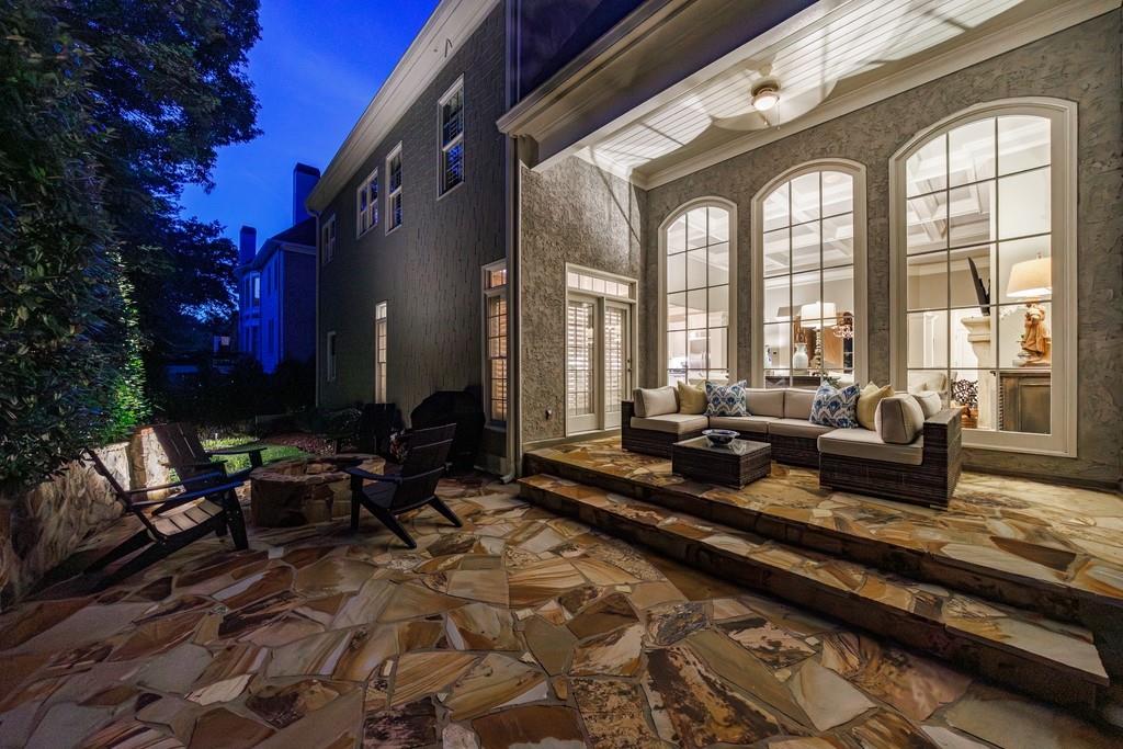 110 Windsor Cove