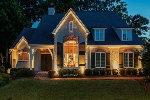 Homes For Sale - 110 Windsor Cove<br/> Atlanta, GA 30328