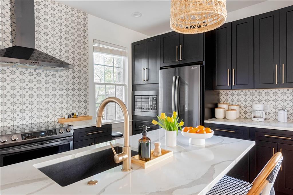 841 Kirkwood Avenue SE