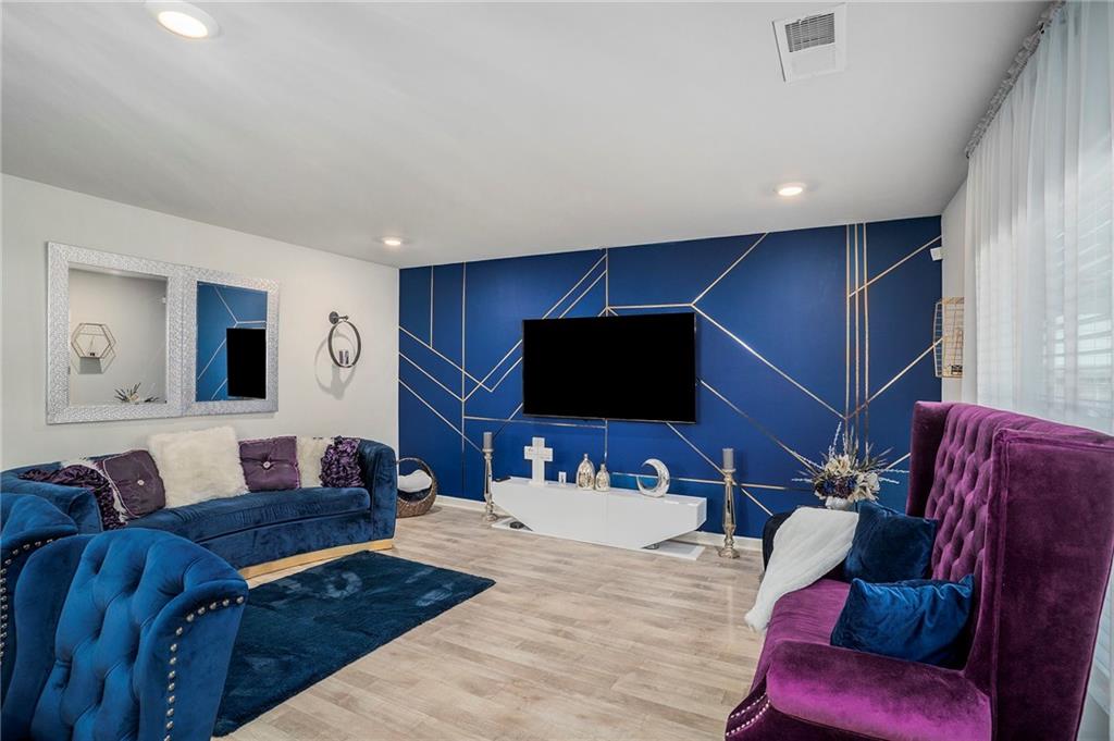 55 Twin Lakes Drive