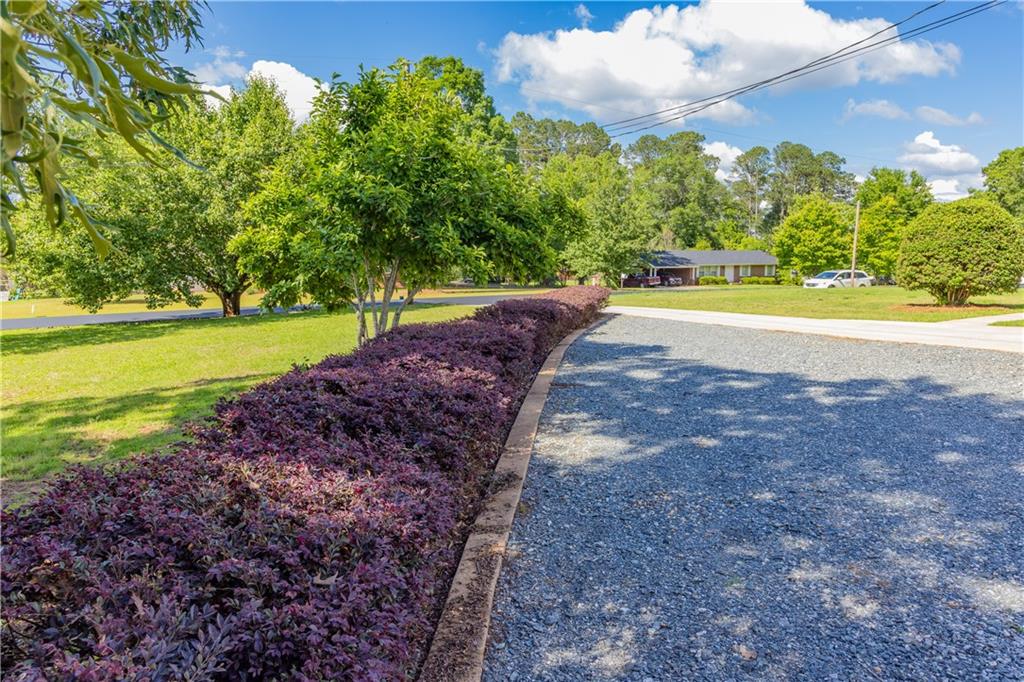 675 Mountain View Drive, Thomaston, Georgia image 10