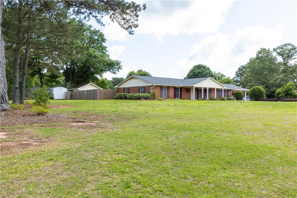 675 Mountain View Drive, Thomaston, Georgia image 2