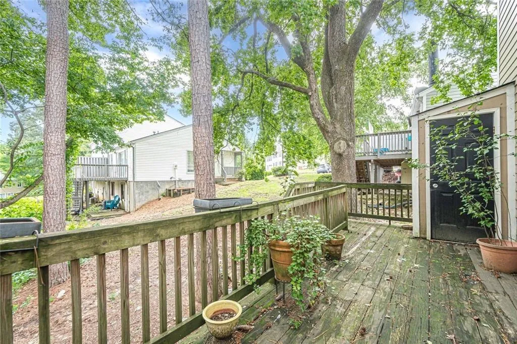 Doraville, Georgia 30340, United States, 2 Bedrooms Bedrooms, ,3 BathroomsBathrooms,Residential,Active,151144