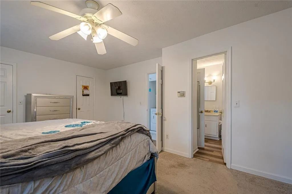 Doraville, Georgia 30340, United States, 2 Bedrooms Bedrooms, ,3 BathroomsBathrooms,Residential,Active,151144