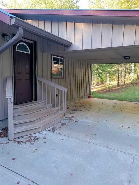 A home in Dahlonega