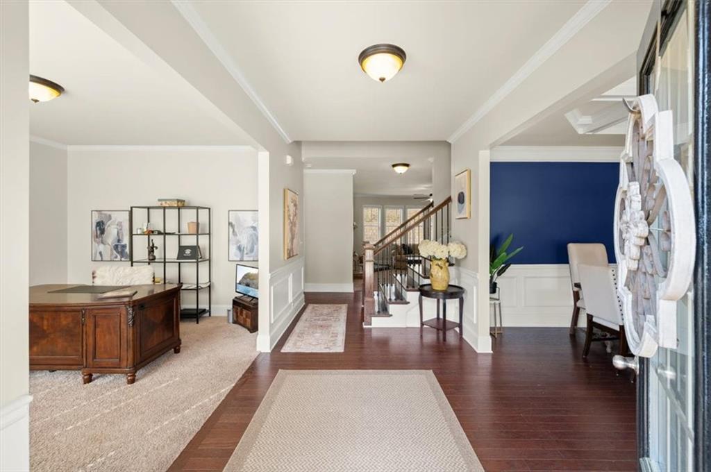 5472 Heatherbrooke Drive NW