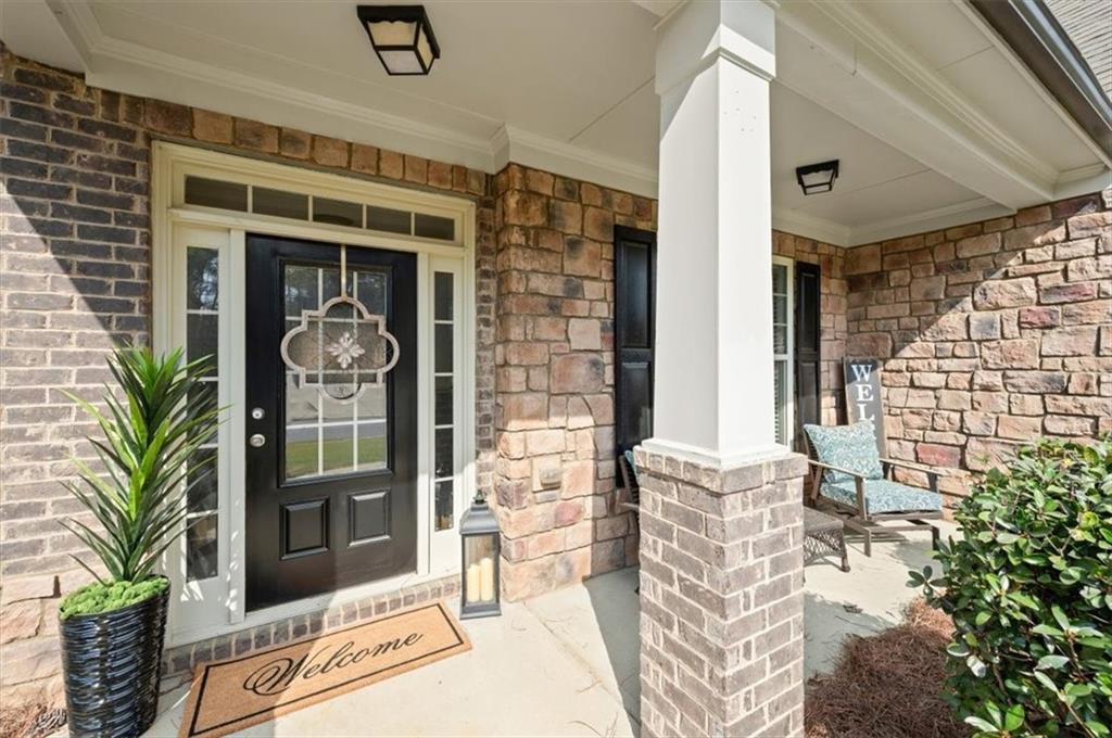 5472 Heatherbrooke Drive NW