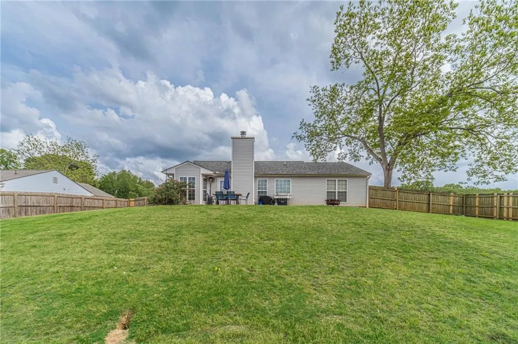 Bethlehem, Georgia 30620, United States, 3 Bedrooms Bedrooms, ,2 BathroomsBathrooms,Residential,Pending,124317