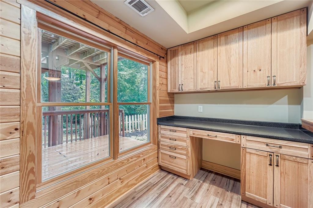 Abbots Pond - Residential Lease