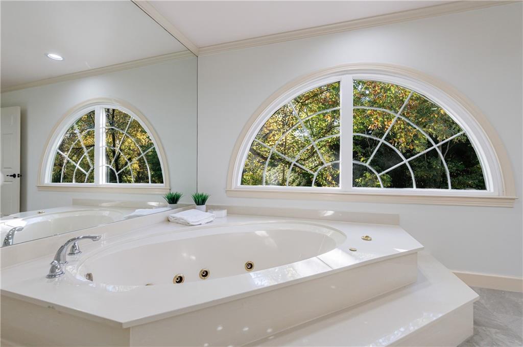 Sentinel Lake - Residential