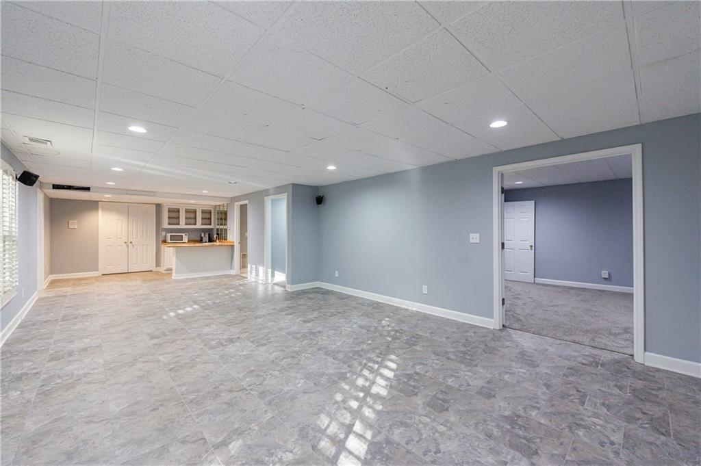 Sentinel Lake - Residential