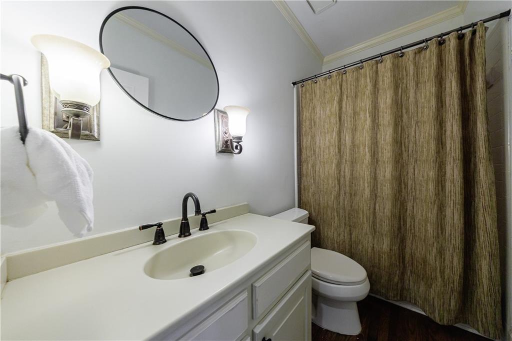 Sentinel Lake - Residential