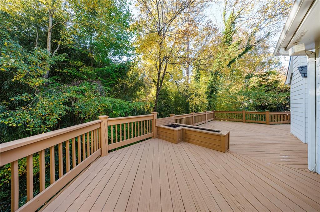 Sentinel Lake - Residential