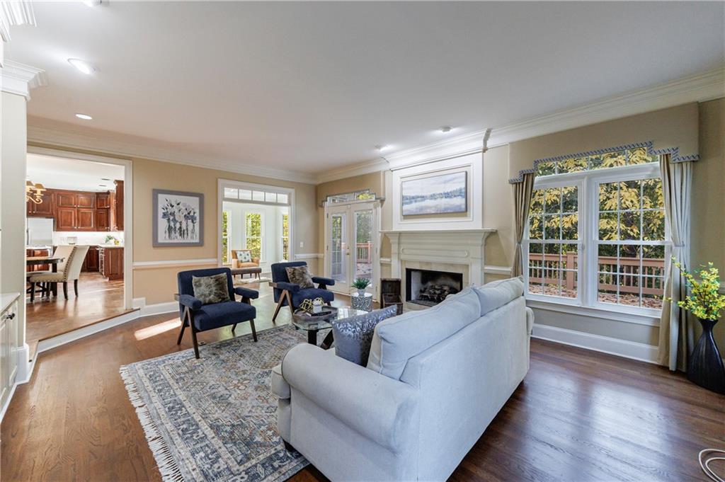 Sentinel Lake - Residential