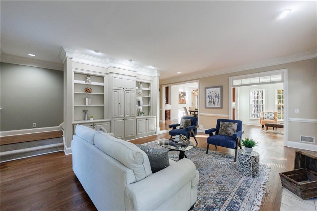 Sentinel Lake - Residential