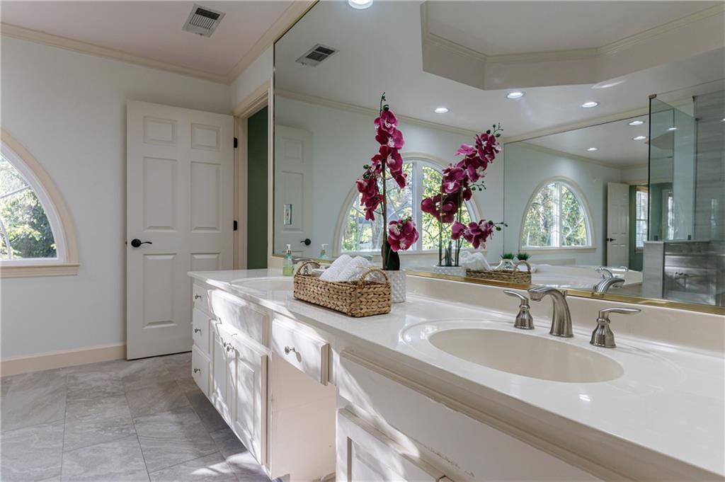 Sentinel Lake - Residential