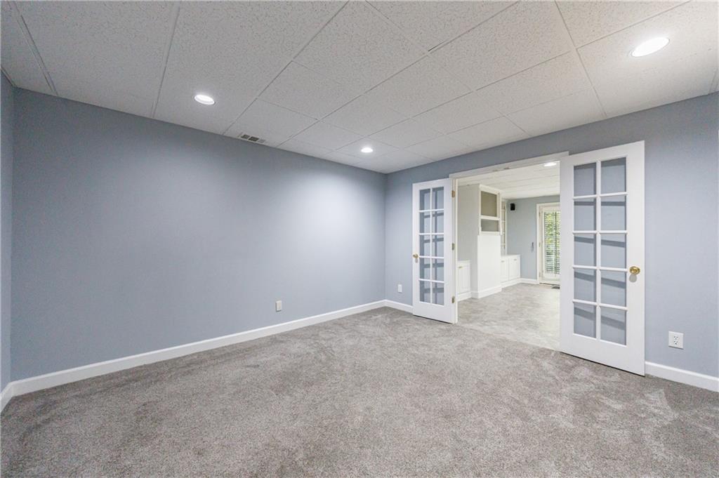 Sentinel Lake - Residential