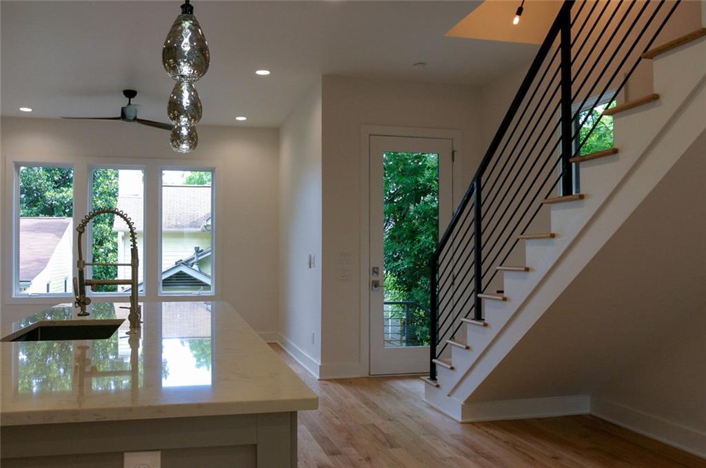 176 Sampson Street NE B