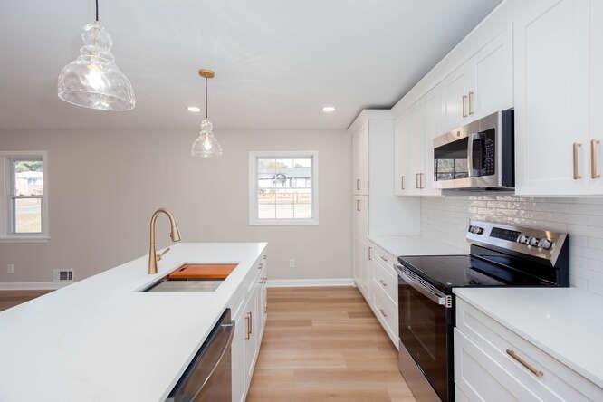 12 Peachtree Circle SE