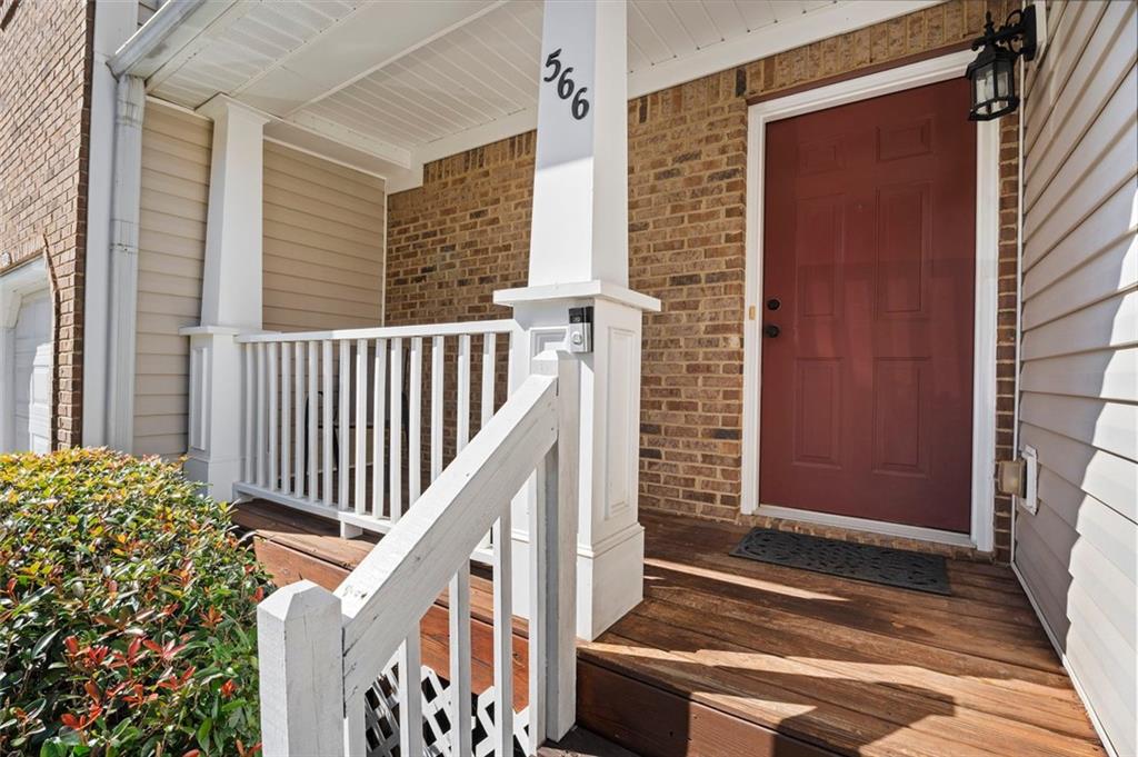 566 Fox Creek Crossing