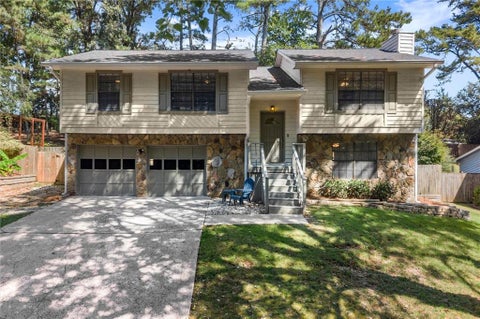 Homes For Sale - 695 Waterbrook Terrace<br/> Roswell, GA 30076