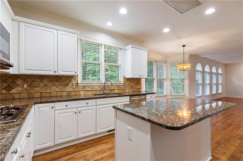 915 Summer Wind Place, Roswell, Georgia image 8