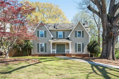 Homes For Sale - 945 Arlington Drive<br/> Tucker, GA 30084