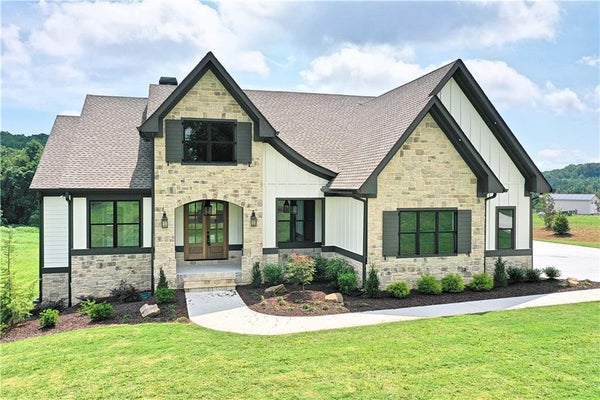 810 N HAMPTON WAY, MONROE, GA 30656 - Image 831213ed8bc4a6b9a8585cc81fe4e5c0/2865376166