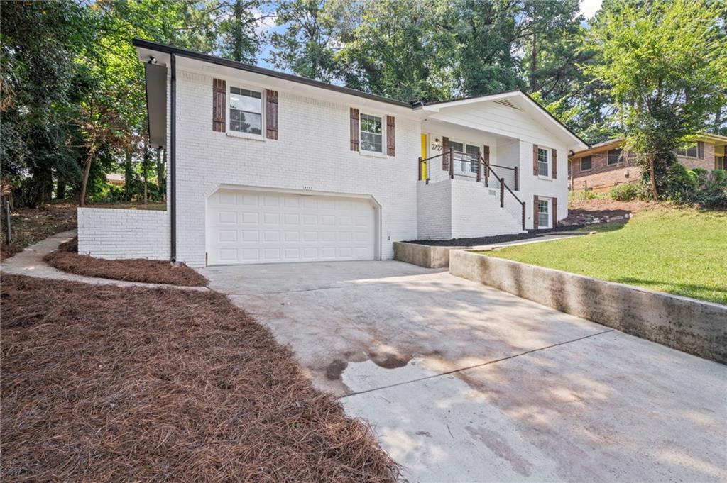 2727 Whites Mill Court
