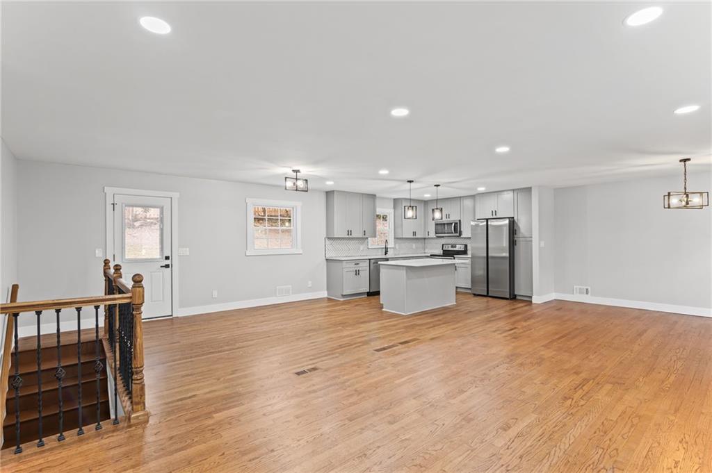 2727 Whites Mill Court